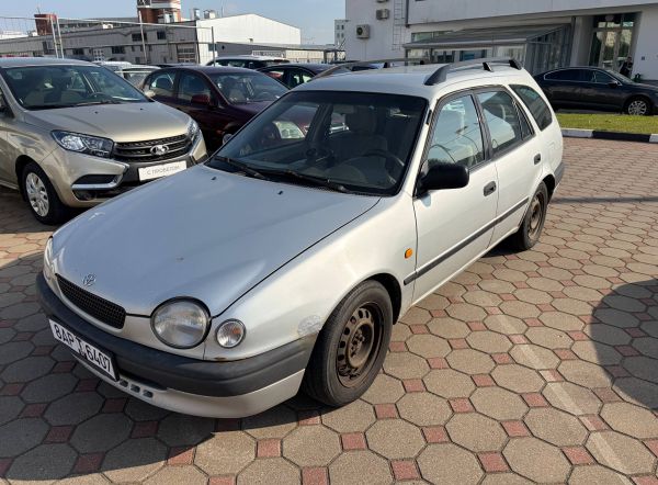 Toyota Corolla 1998 1.3 MT