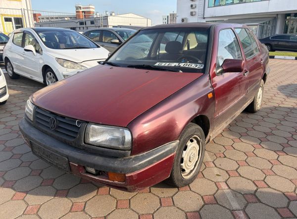 VW Vento 1993 1.8 MT