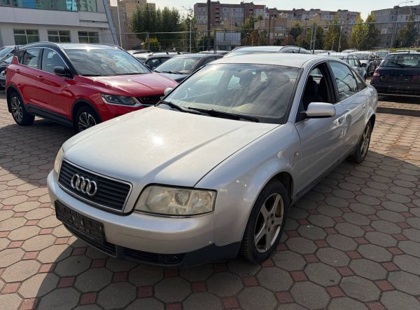 Audi A6 C5 2001 2.4 MT